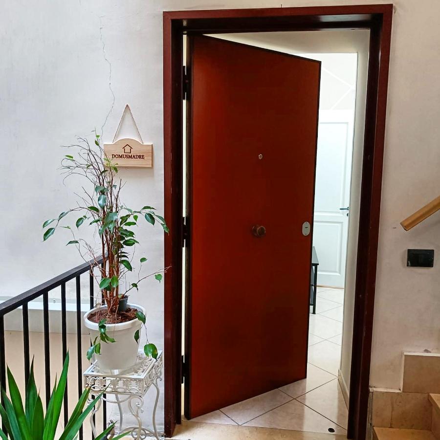 Domusmadre Apartment Napoli Exterior foto